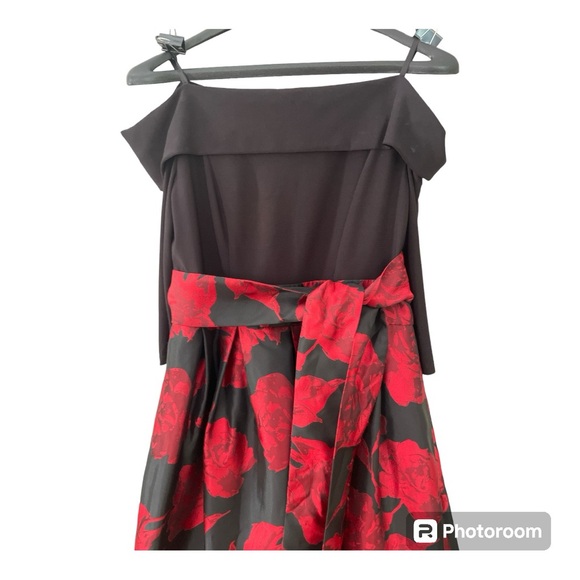 Jessica Howard Long Sleeve Dress - Picture 2 of 4